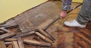 Демонтаж пола в квартире в Лиски - Стоимость от 515 рублей | Сварной-Лск